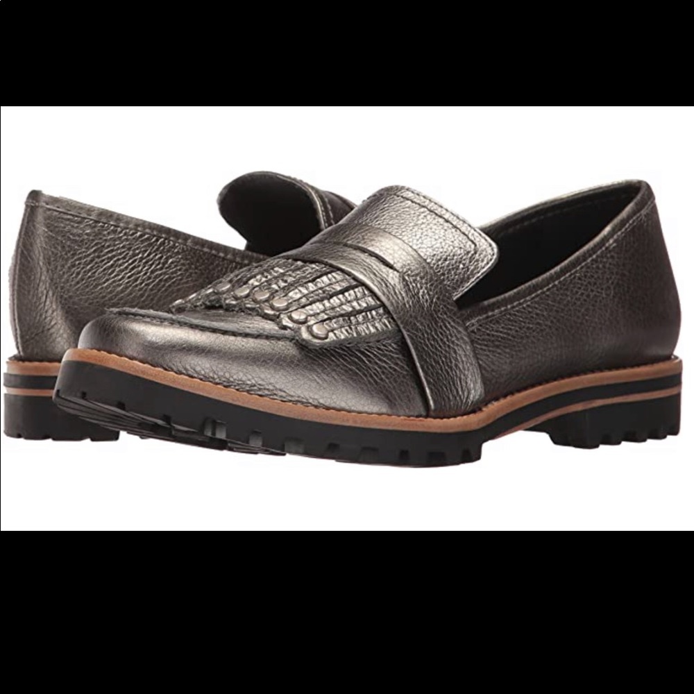 Bernardo Silver Fringe Loafer Flats Leather - Picture 2 of 14